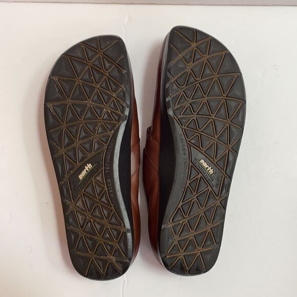 Earth Khama 2  Brown Leather clog Mule - Picture 7 of 10